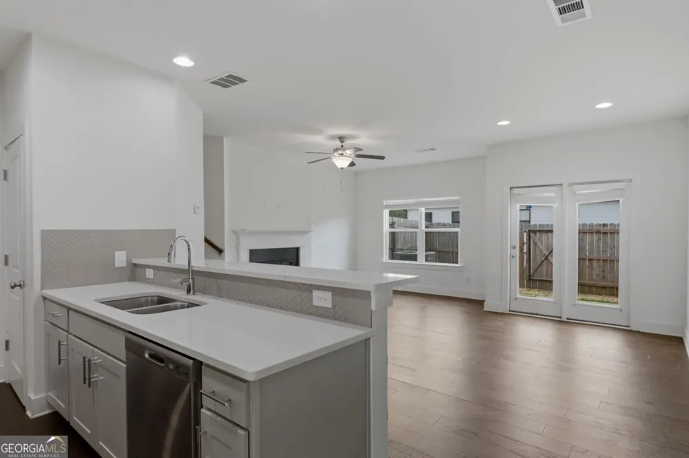 82 Auburn Run Lane Auburn, GA 30011