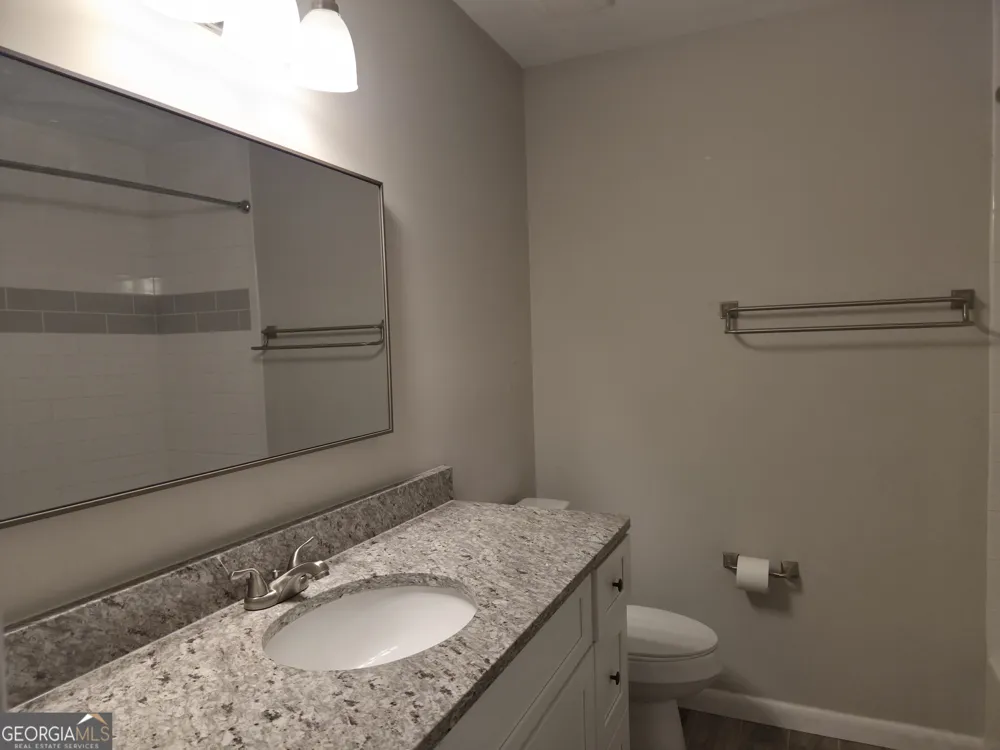 221 Gilchrist DR Warner Robins, GA 31093