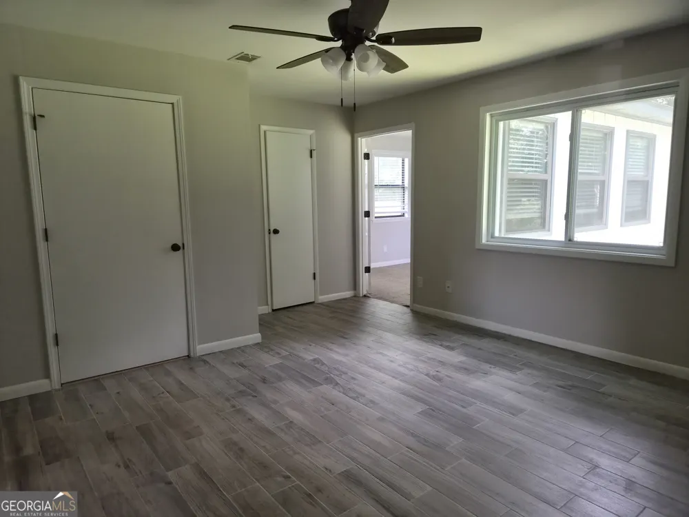 221 Gilchrist DR Warner Robins, GA 31093