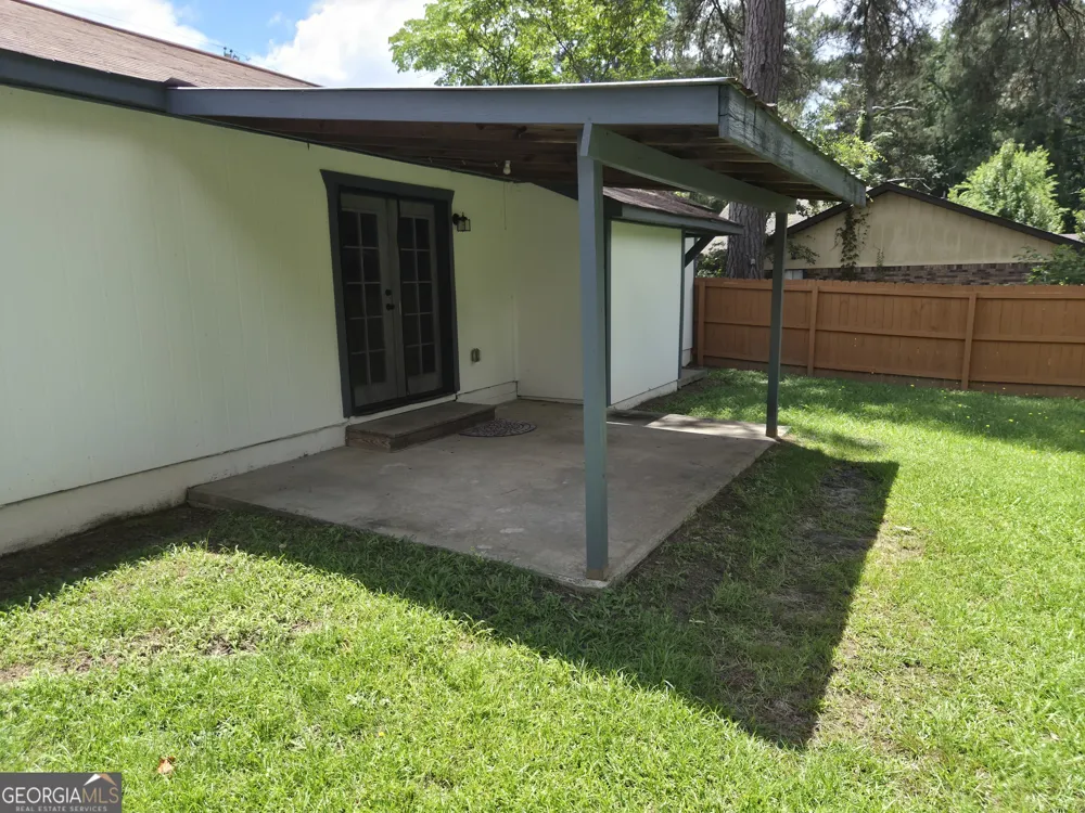 221 Gilchrist DR Warner Robins, GA 31093