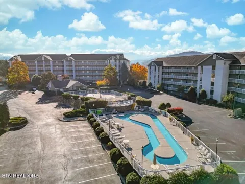 205 Ogle Drive #323