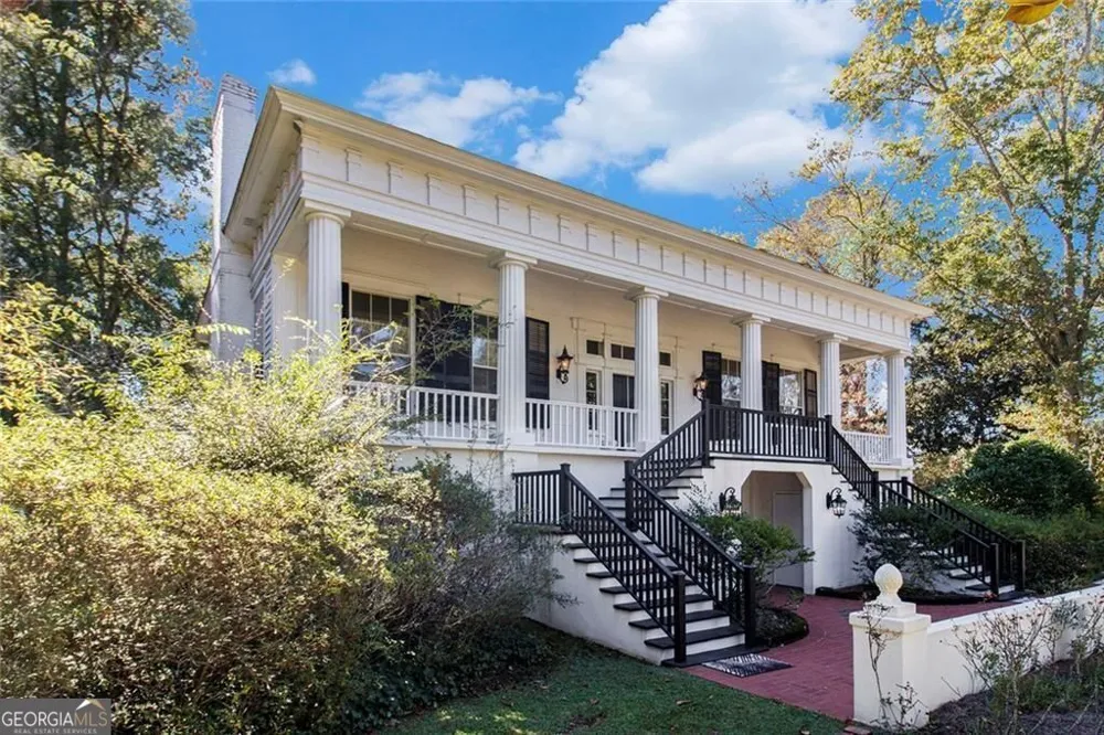 112 Hillcrest RD West Point, GA 31833