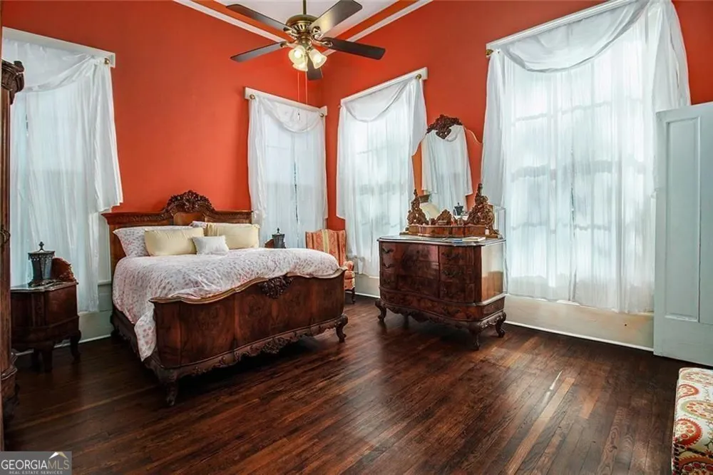 112 Hillcrest RD West Point, GA 31833