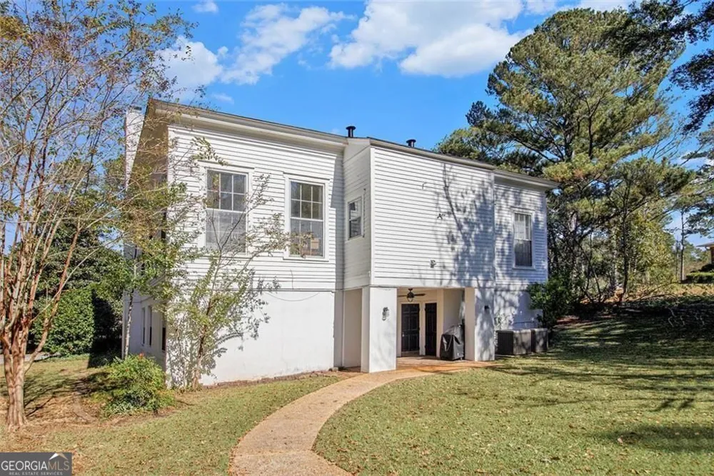 112 Hillcrest RD West Point, GA 31833