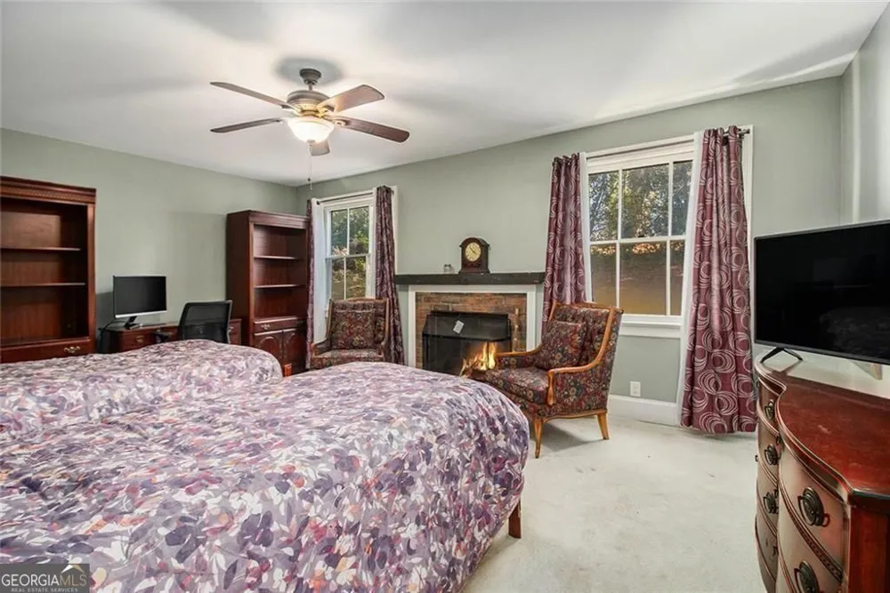 112 Hillcrest RD West Point, GA 31833