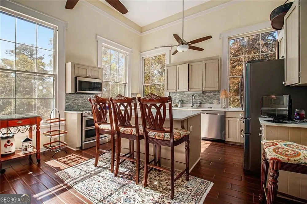 112 Hillcrest RD West Point, GA 31833