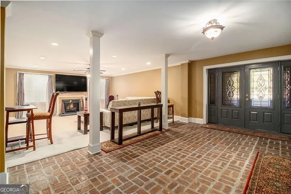 112 Hillcrest RD West Point, GA 31833