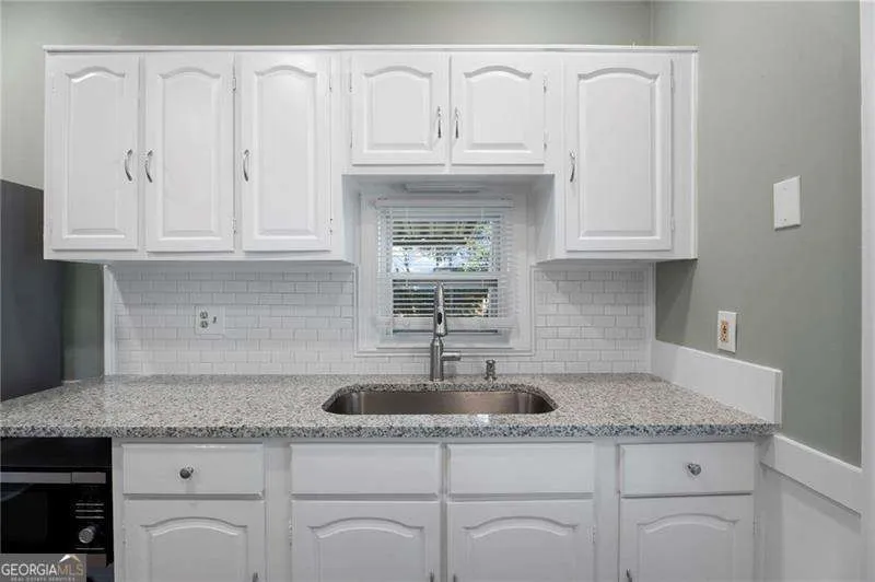 523 North AVE Hapeville, GA 30354