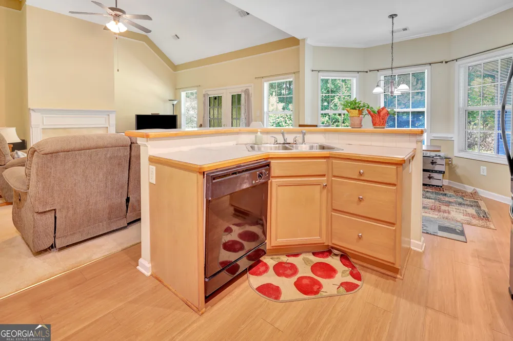 95 Blue Grass WAY Oxford, GA 30054