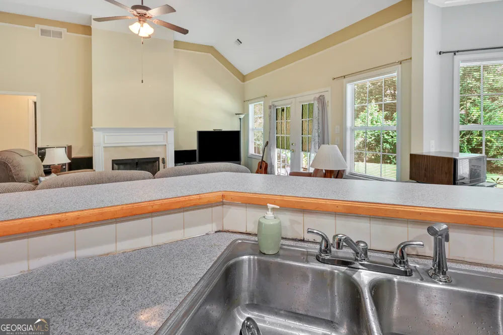95 Blue Grass WAY Oxford, GA 30054