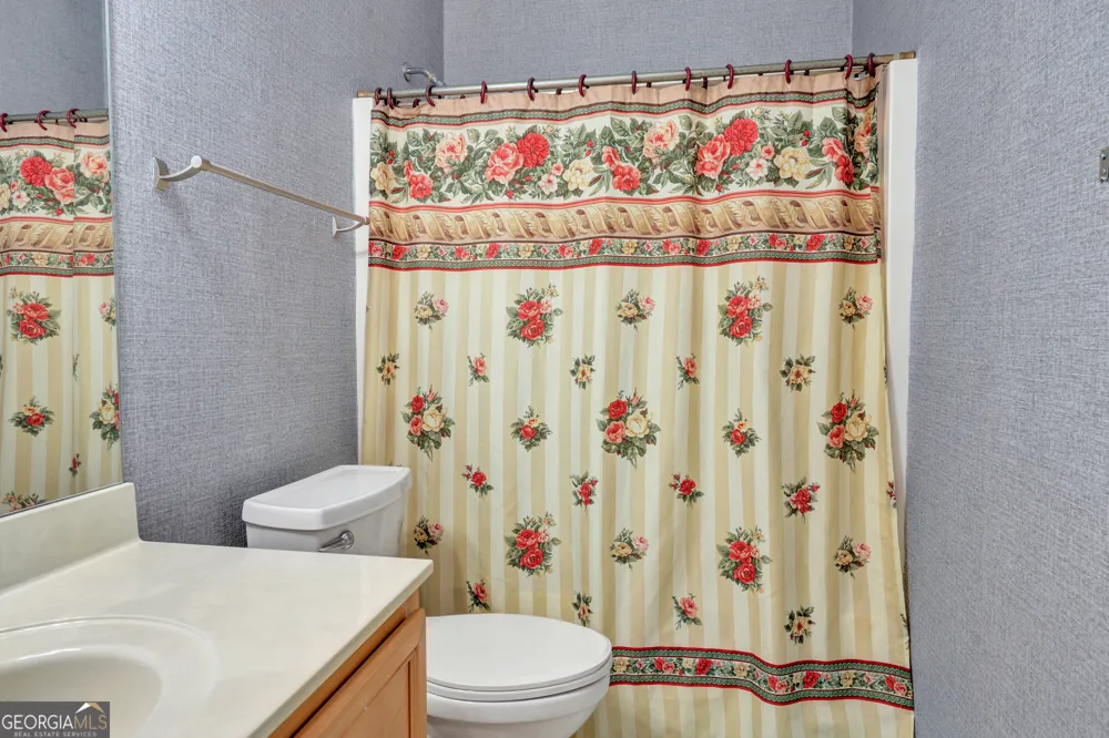 95 Blue Grass WAY Oxford, GA 30054