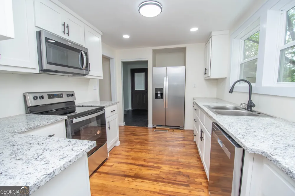 250 Lagrange ST Grantville, GA 30220