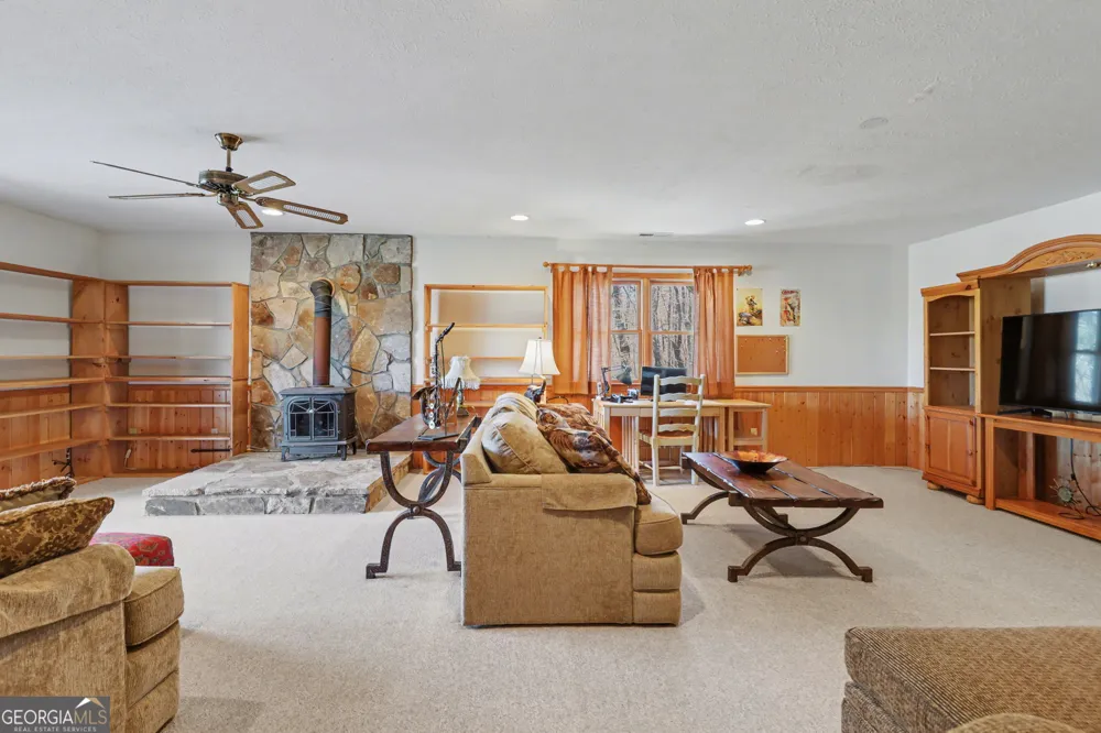 437 Highpoint DR Scaly Mountain, NC 28775