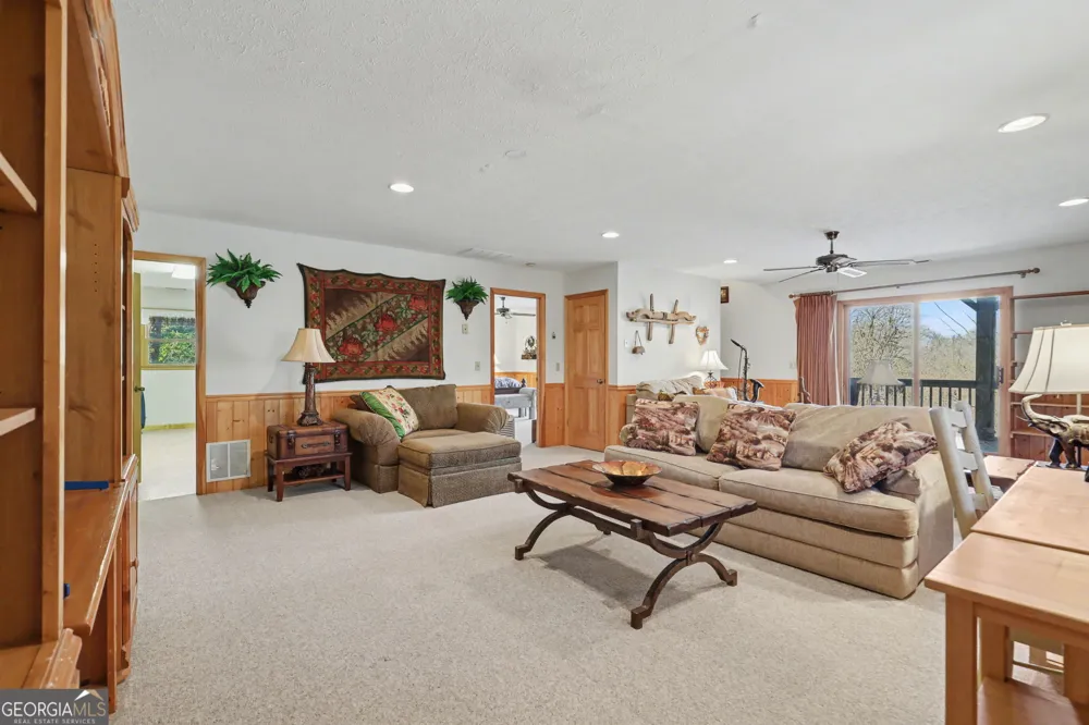 437 Highpoint DR Scaly Mountain, NC 28775