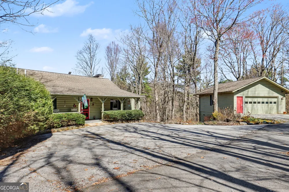 437 Highpoint DR Scaly Mountain, NC 28775