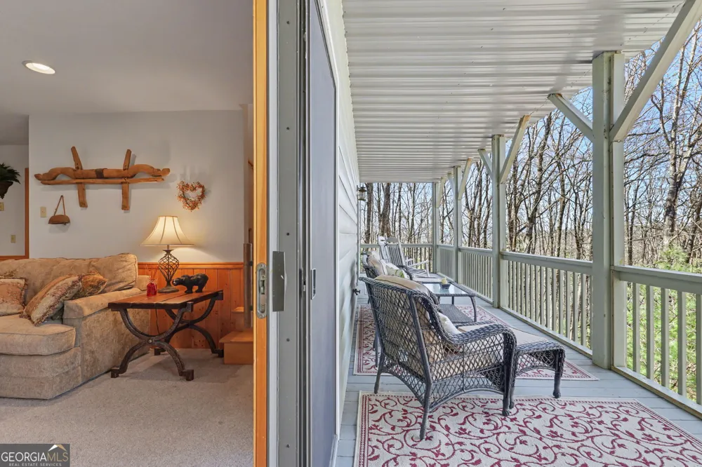 437 Highpoint DR Scaly Mountain, NC 28775
