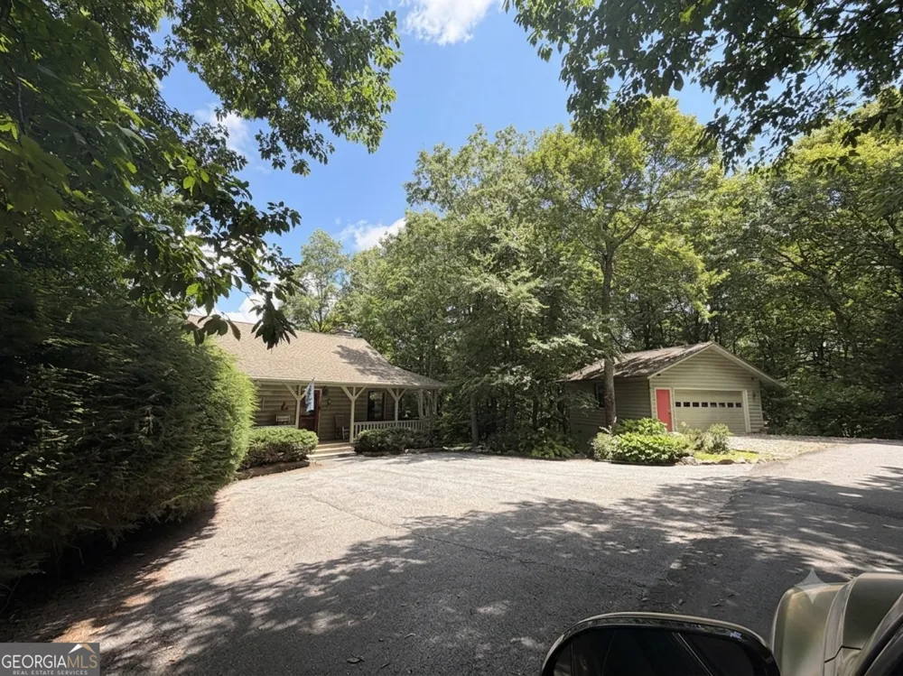 437 Highpoint DR Scaly Mountain, NC 28775