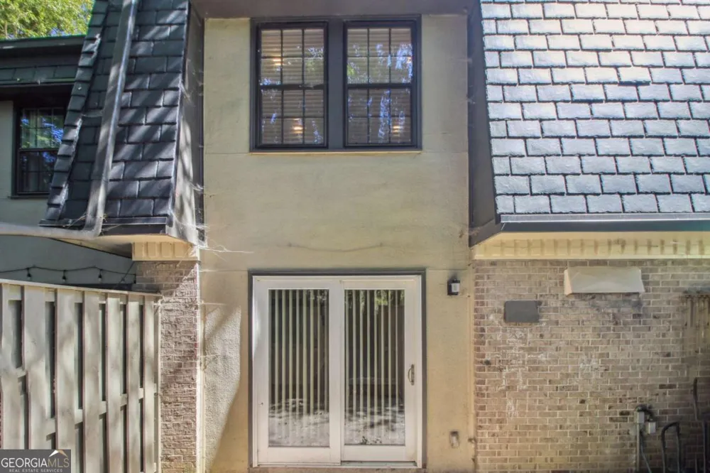 248 Triumph DR NW Atlanta, GA 30327