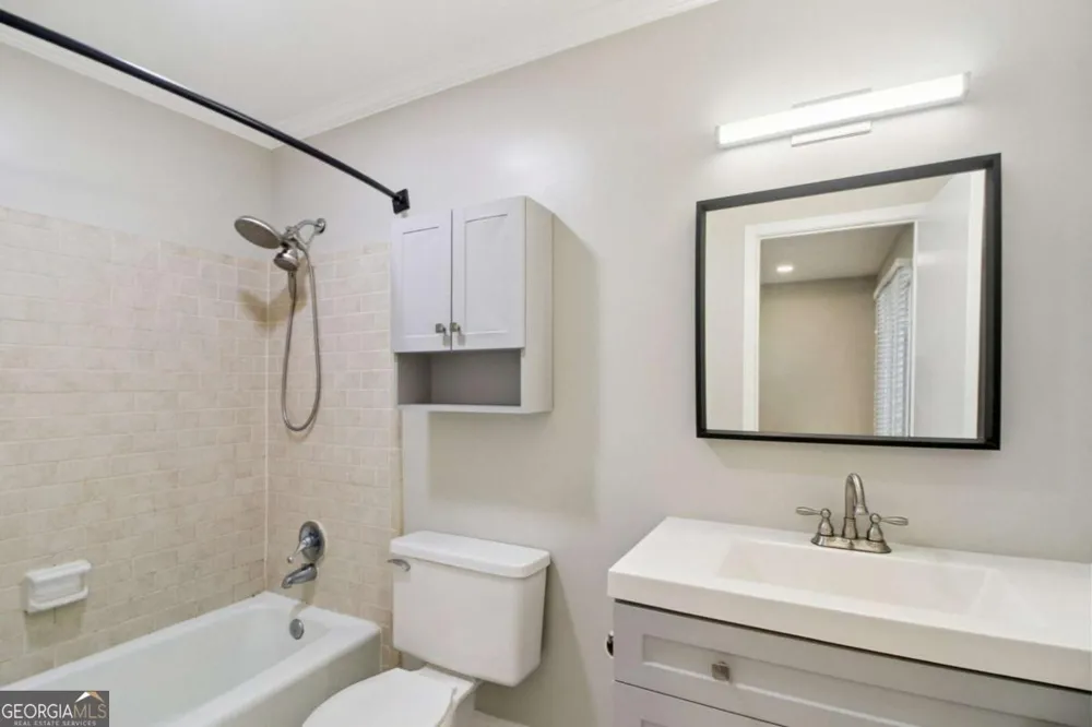 248 Triumph DR NW Atlanta, GA 30327