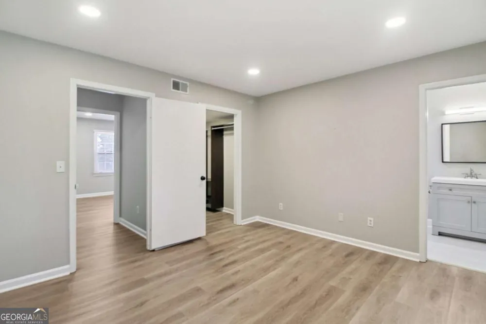 248 Triumph DR NW Atlanta, GA 30327