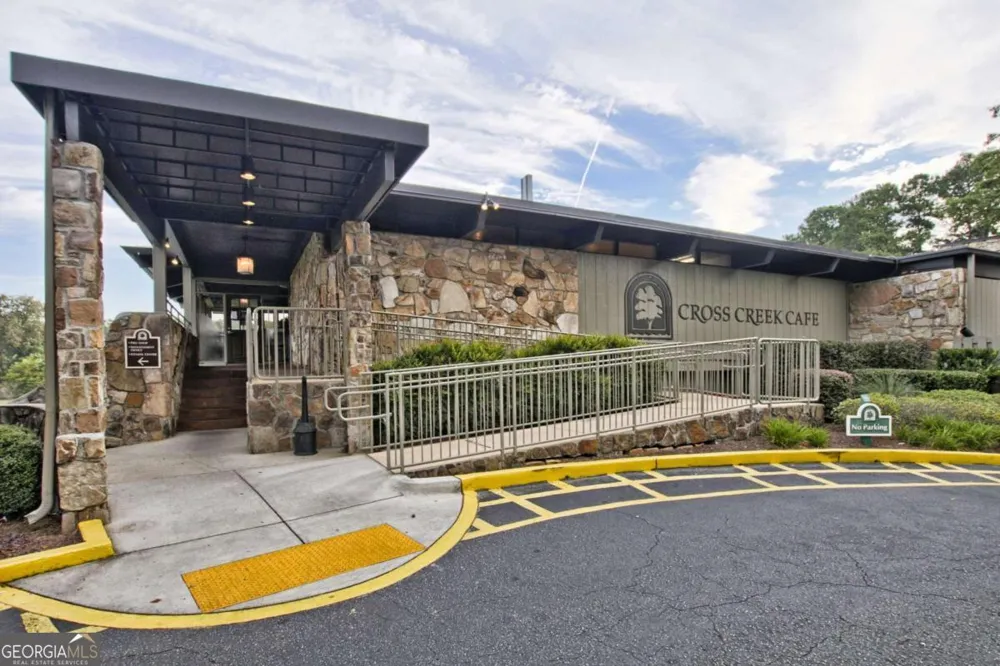 248 Triumph DR NW Atlanta, GA 30327