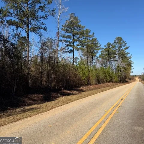 +/- 7.65 ACRES Hut RD