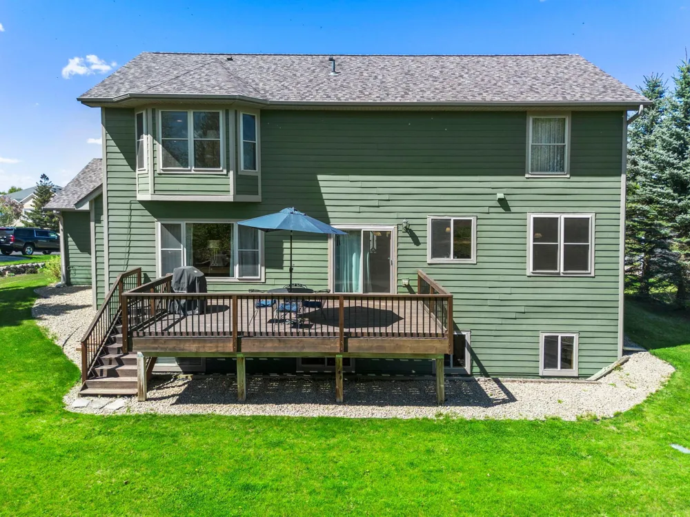 10697 106th Avenue Hanover, MN 55341