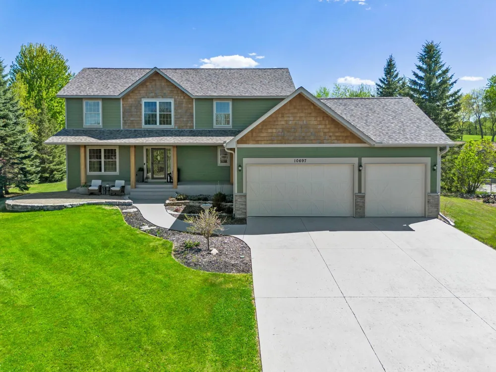 10697 106th Avenue Hanover, MN 55341