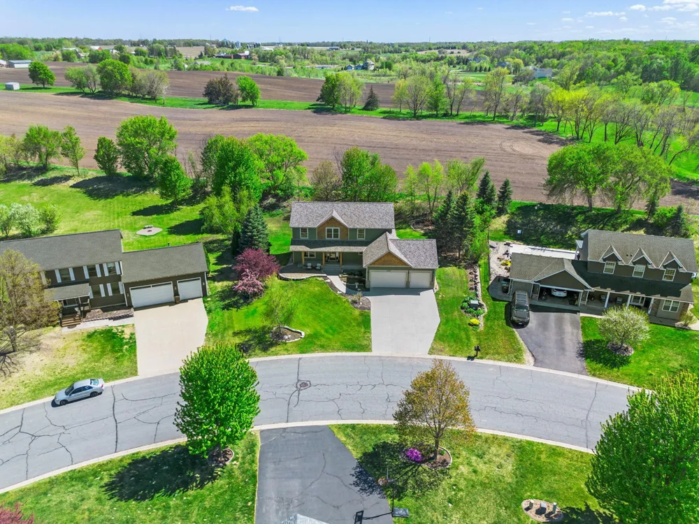 10697 106th Avenue Hanover, MN 55341