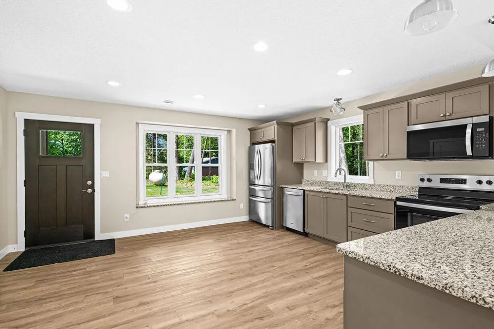 3138 Maple Drive Cloquet, MN 55720