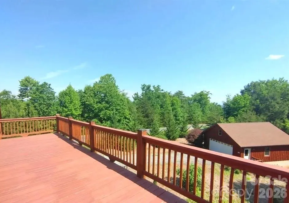 453 Grandview Peaks Drive Nebo, NC 28761
