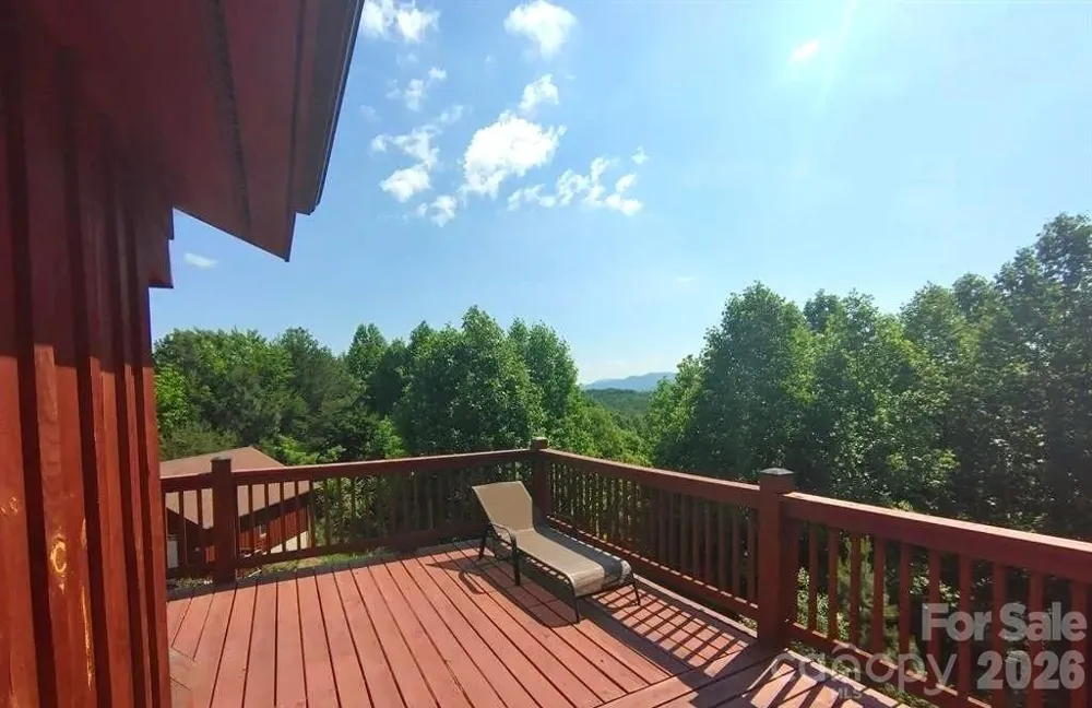 453 Grandview Peaks Drive Nebo, NC 28761