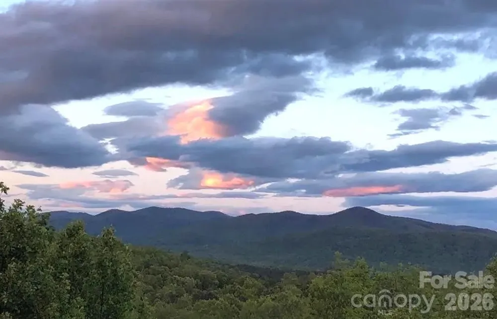 453 Grandview Peaks Drive Nebo, NC 28761