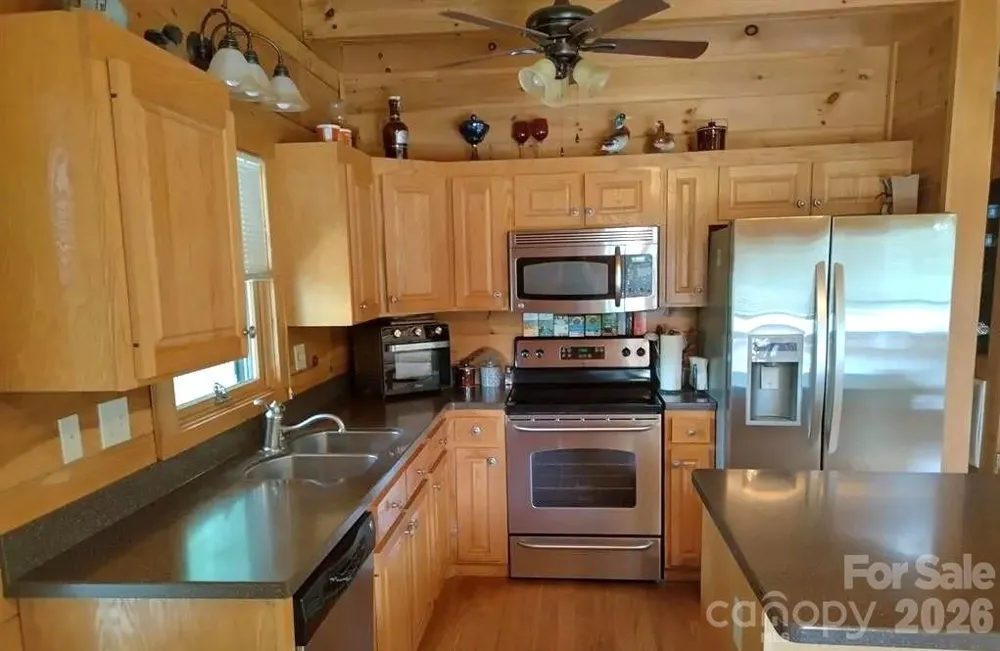 453 Grandview Peaks Drive Nebo, NC 28761