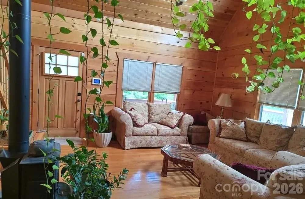 453 Grandview Peaks Drive Nebo, NC 28761