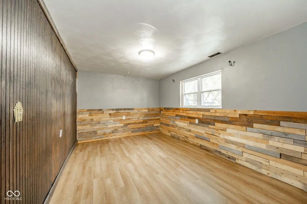 9161 Raider Road Middletown, IN 47356