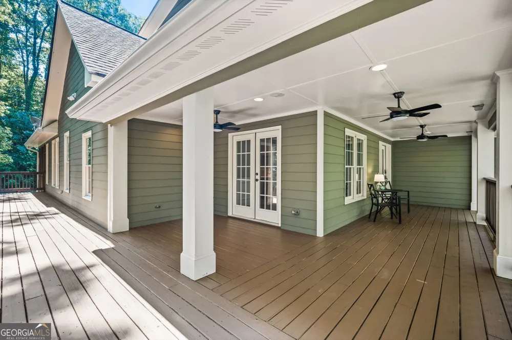 1816 Yorkshire DR Woodstock, GA 30189