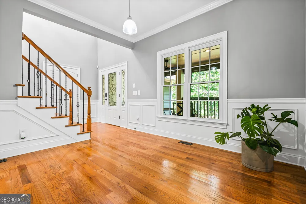 1816 Yorkshire DR Woodstock, GA 30189