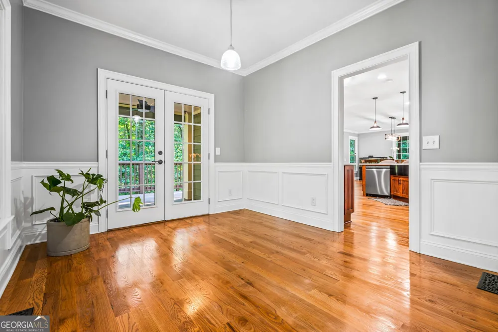 1816 Yorkshire DR Woodstock, GA 30189