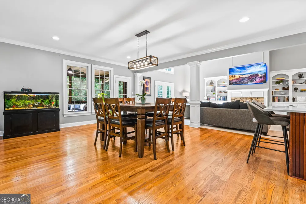 1816 Yorkshire DR Woodstock, GA 30189