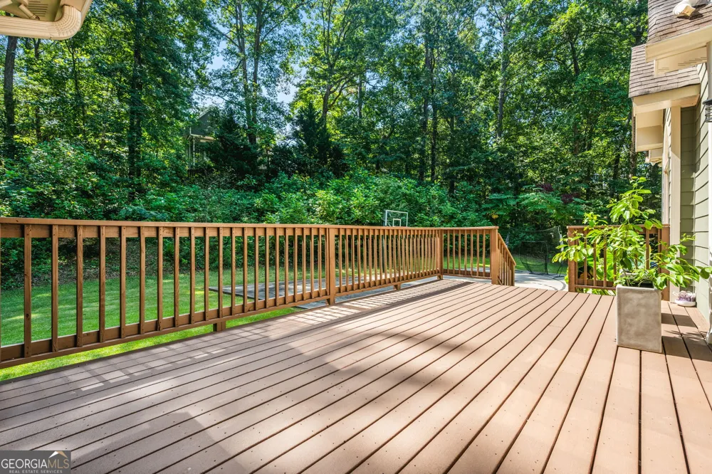 1816 Yorkshire DR Woodstock, GA 30189