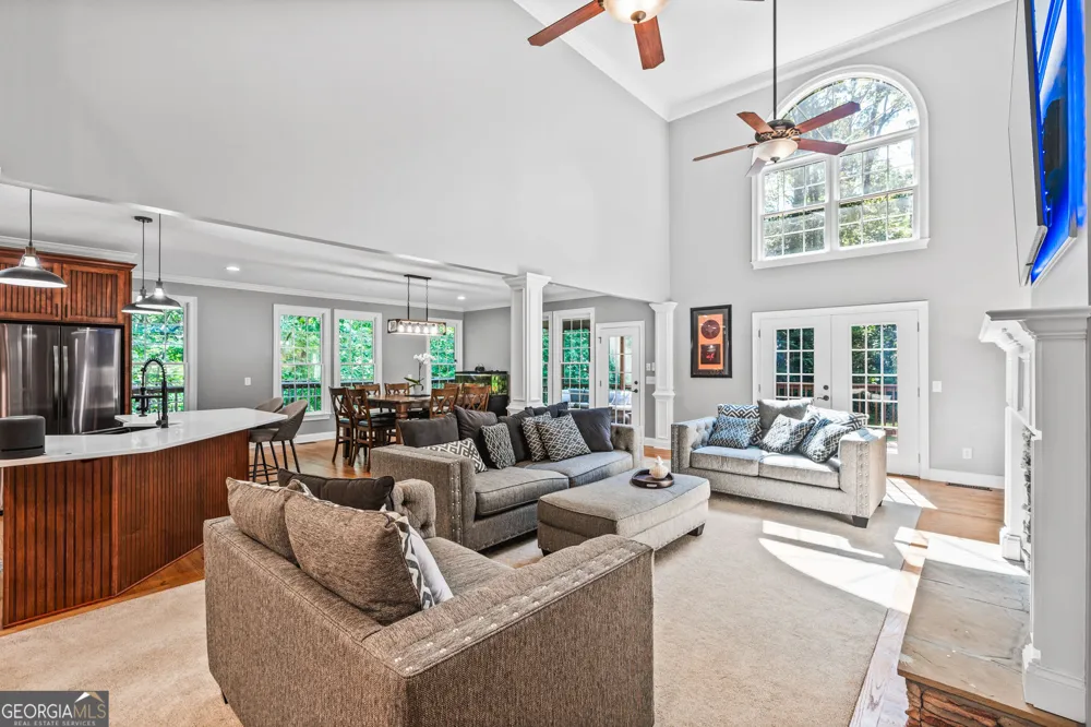 1816 Yorkshire DR Woodstock, GA 30189
