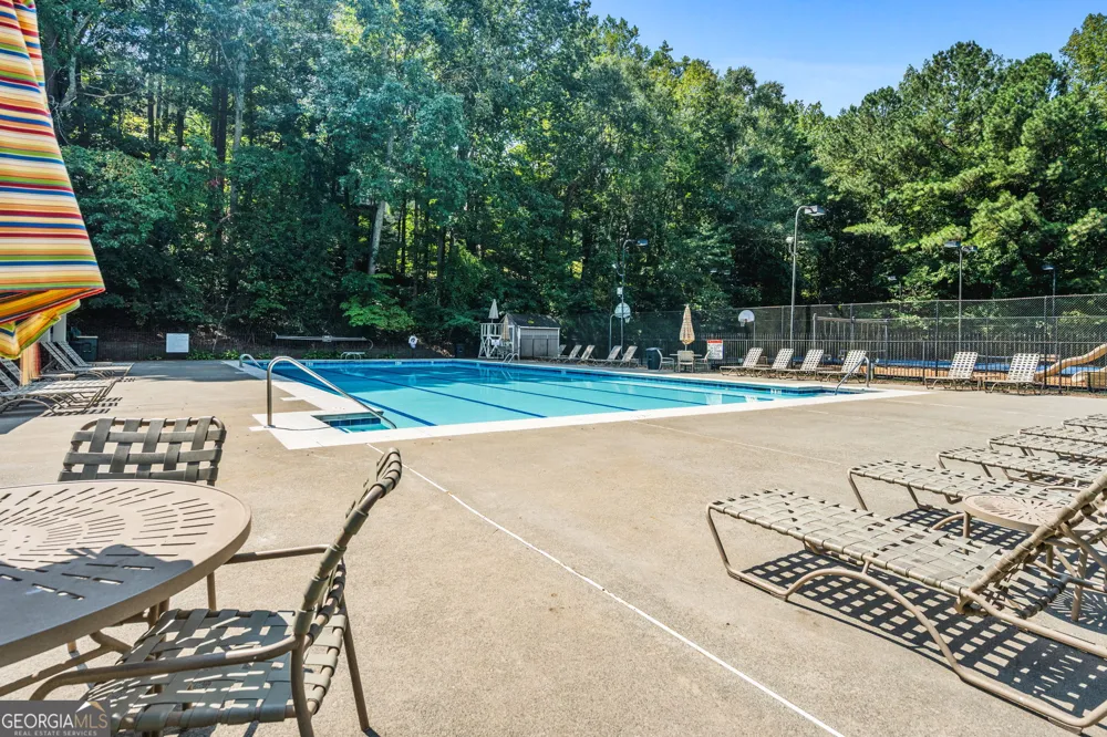 1816 Yorkshire DR Woodstock, GA 30189