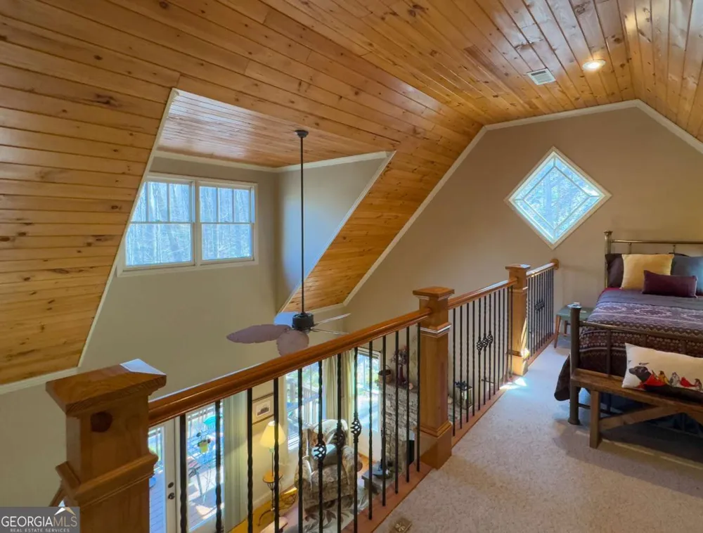 526 Garland Ridge DR Hayesville, NC 28904