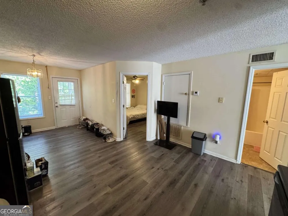 1850 Cedar Shoals DR Athens, GA 30605