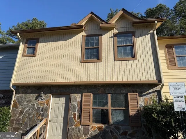 2060 Lenoa LN Austell, GA 30106