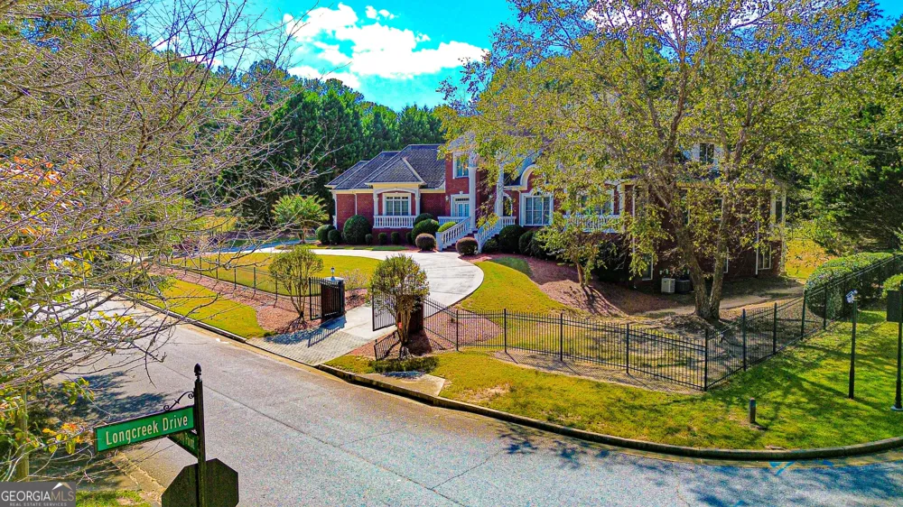 135 Longcreek DR Fayetteville, GA 30214