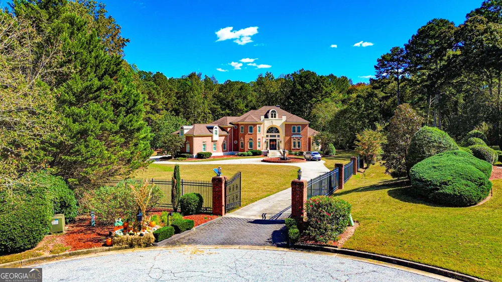 135 Longcreek DR Fayetteville, GA 30214