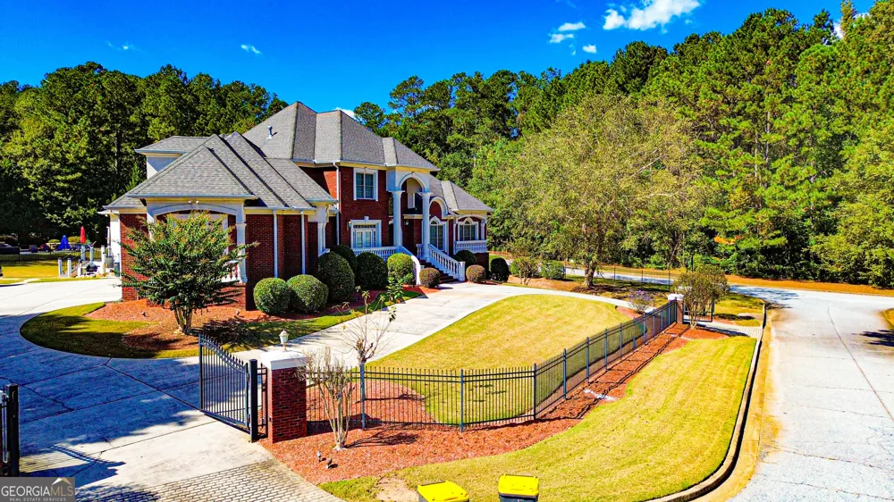 135 Longcreek DR Fayetteville, GA 30214