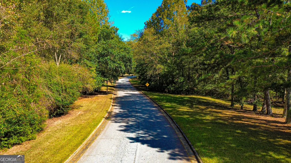 135 Longcreek DR Fayetteville, GA 30214